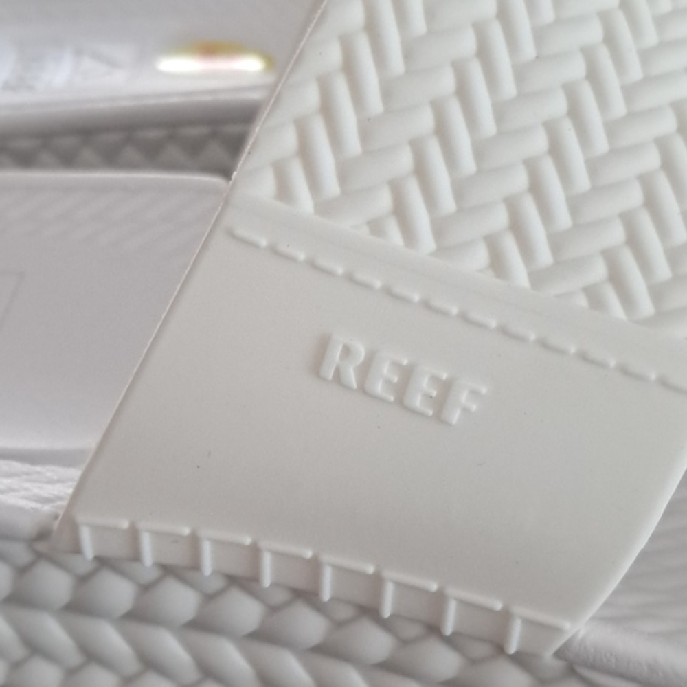 Reef Women's New Water Vista Slides Sandals White Water Friendly Sizes 10 or 11 - Picture 7 of 10